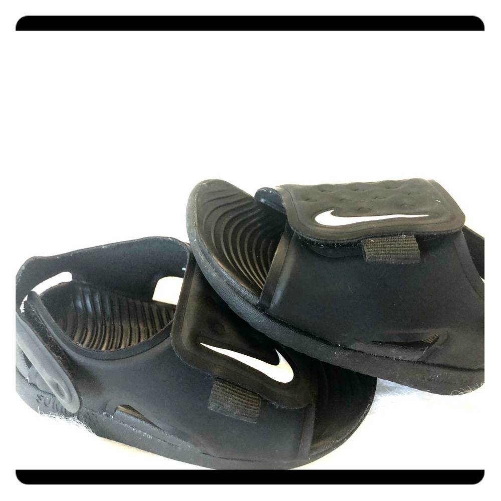 🐼 Nike Sunray Sandals